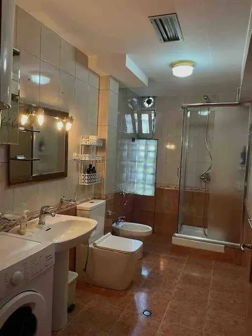 Apartment In Skanderbeg Square - Tirana Center 1 0*,  阿尔巴尼亚