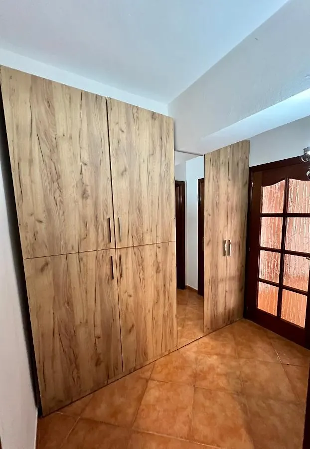 Apartment In Skanderbeg Square - Tirana Center 1